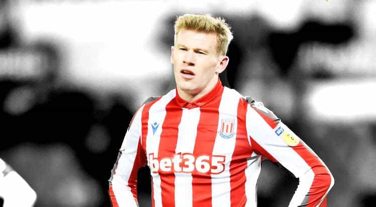 James McClean stops and claps as ‘discriminative’ fans get a telling off
