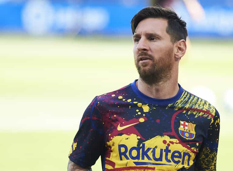Lionel Messi adamant contract clause means he can leave Barcelona for free Lionel Messi adamant contract clause means he can leave Barcelona for free