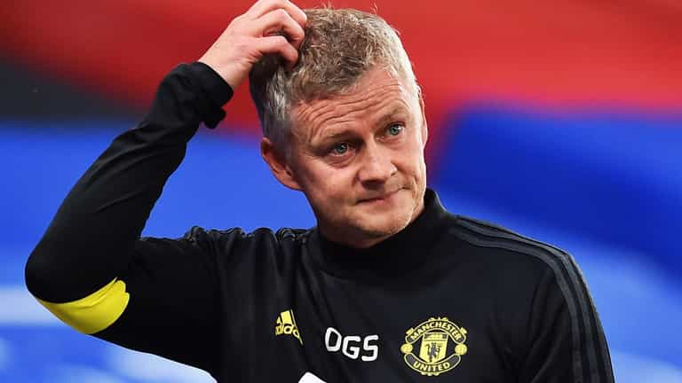 Manchester United respond to criticism over lack of transfers Manchester United respond to criticism over lack of transfers