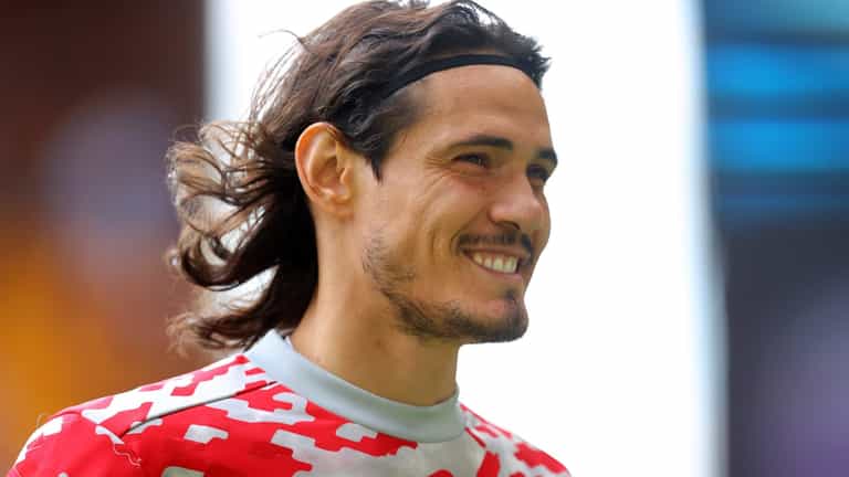 Uruguay back down after Edinson Cavani stand-off with Man United Uruguay back down after Edinson Cavani stand-off with Man United