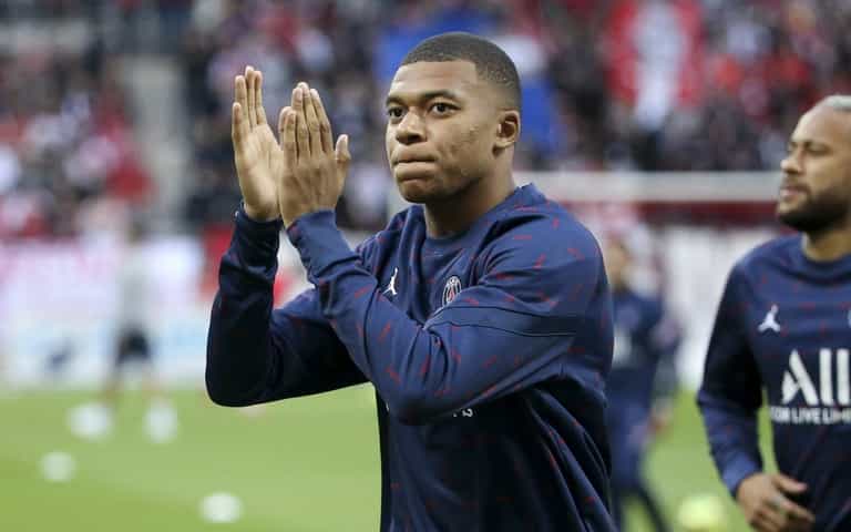 Kylian Mbappe deletes Instagram post after Madrid move falls through Kylian Mbappe deletes Instagram post after Madrid move falls through