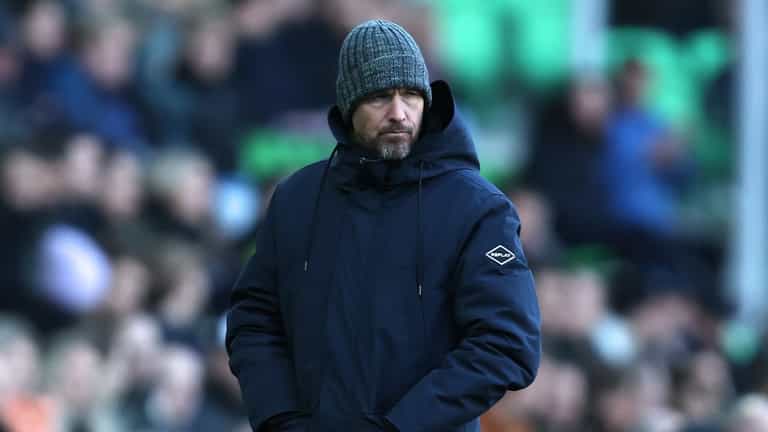 Man United players said to be ‘ambivalent’ and ‘underwhelmed’ by Erik ten Hag appointment Man United players said to be ‘ambivalent’ and ‘underwhelmed’ by Erik ten Hag appointment