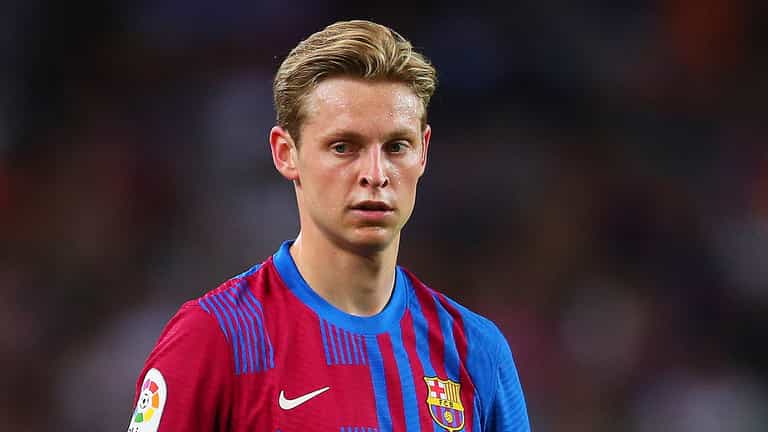 Man United target Frenkie de Jong ‘disgusted’ with Barcelona after Xavi phone call