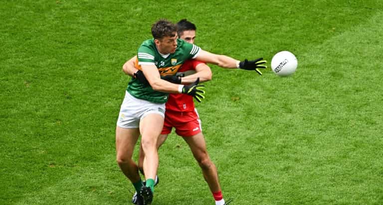 How David Clifford’s battle with Chrissy McKaigue started with a hand-shake and ended on their hunkers How David Clifford’s battle with Chrissy McKaigue started with a hand-shake and ended on their hunkers