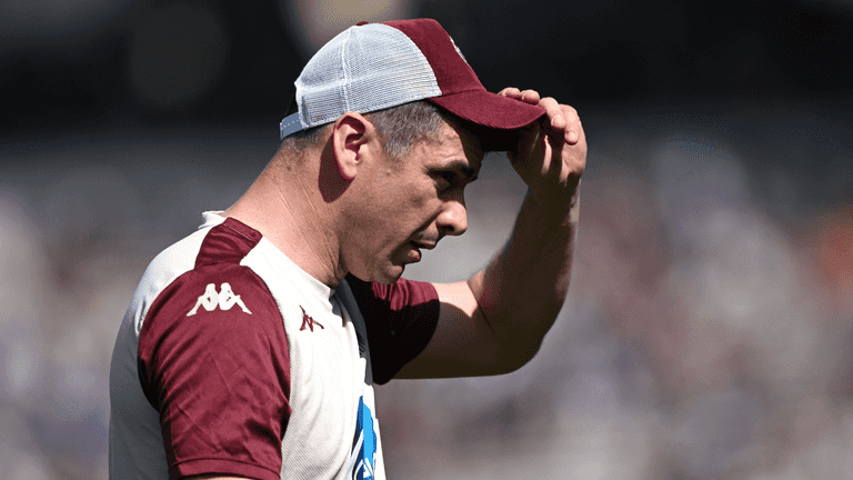 Incredible stat shows why Clare man is Ireland’s best rugby coach