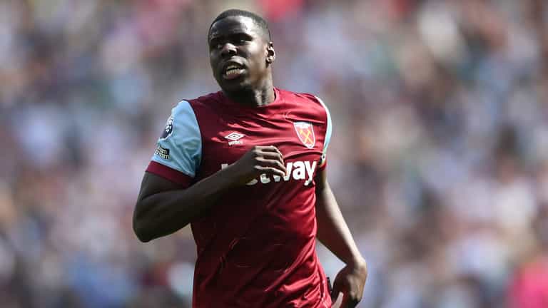 Kurt Zouma joins Cluj of Romania, the country with the highest percentage of cats in Europe