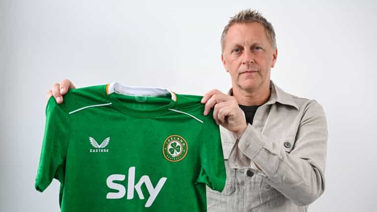 Heimir Hallgrímsson unveiled as new Ireland manager: Follow live Heimir Hallgrímsson unveiled as new Ireland manager: Follow live
