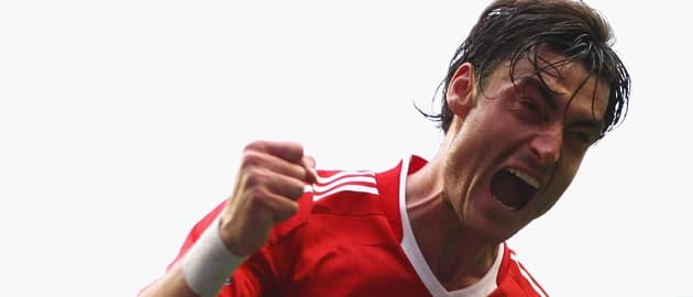 Former Liverpool midfielder denies he was sacked for skipping game to play poker Former Liverpool midfielder denies he was sacked for skipping game to play poker