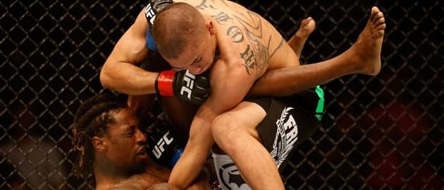 Vine: John Moraga wins after blindside punch to the temple Vine: John Moraga wins after blindside punch to the temple