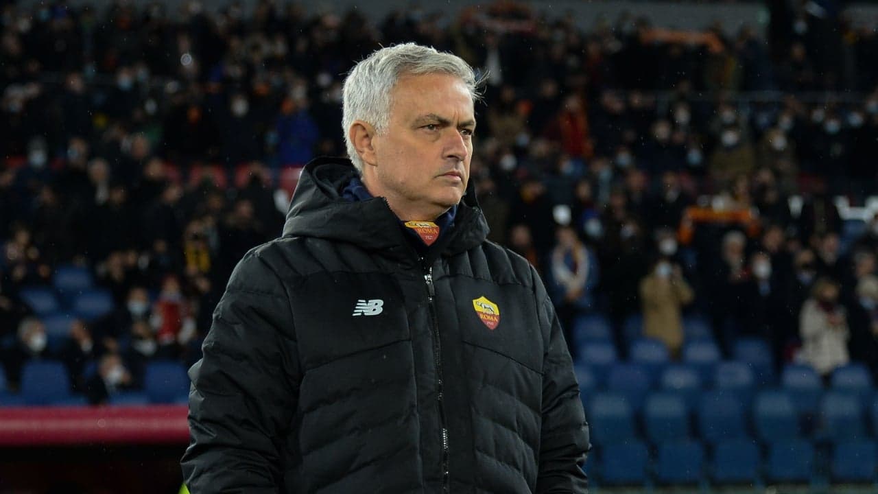 Jose Mourinho hits out at journalist after refusing to answer questions following Roma defeat