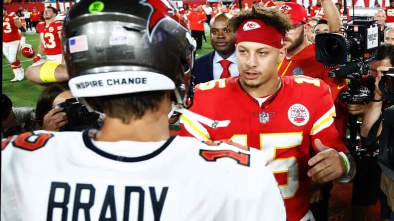 Patrick Mahomes upstages Tom Brady to end controversial NFL week on a high Patrick Mahomes upstages Tom Brady to end controversial NFL week on a high
