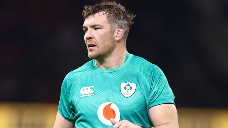 Peter O’Mahony spotted getting into it with Kyle Sinckler during Ireland celebrations Peter O’Mahony spotted getting into it with Kyle Sinckler during Ireland celebrations