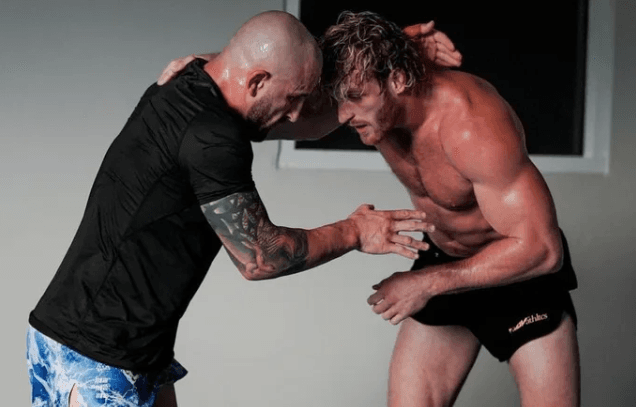 Logan Paul almost ‘split in half’ by UFC champion during training session Logan Paul almost ‘split in half’ by UFC champion during training session