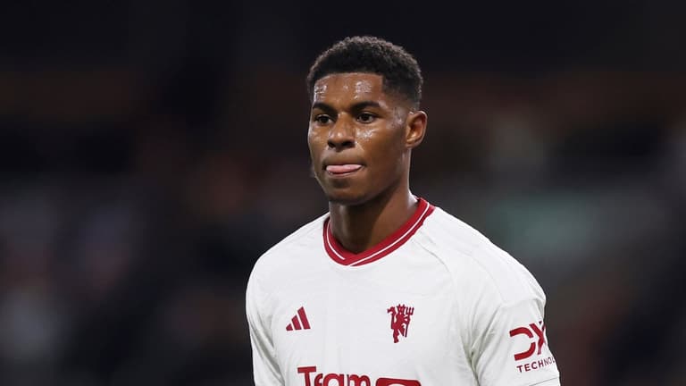 Marcus Rashford breaks his silence after car crash following Burnley win Marcus Rashford breaks his silence after car crash following Burnley win