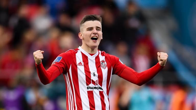 Striker set to make for Republic of Ireland-Northern Ireland switch Striker set to make for Republic of Ireland-Northern Ireland switch