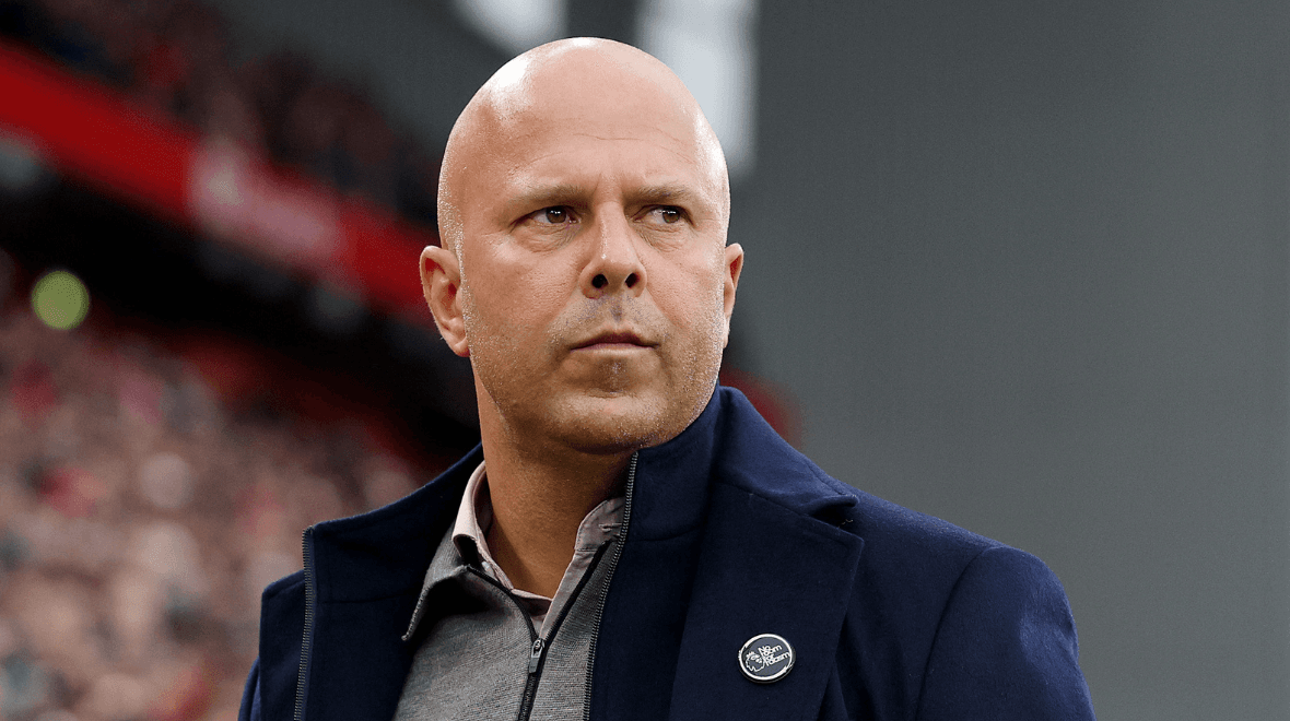 The internet reacts after Arne Slot’s viral teamsheet comment