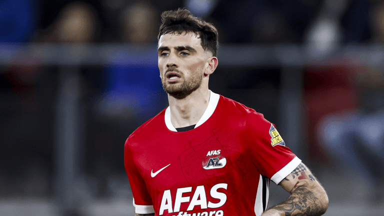 Irish fans urge Parrott to join European team over PL as clubs line up for star Irish fans urge Parrott to join European team over PL as clubs line up for star