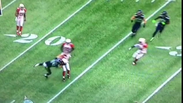 Cooper Helfet goes WWE with this crazy throwdown in Seahawks-Cardinals game