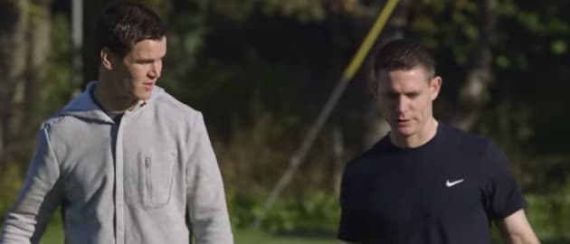 VIDEO: Great clip shows Jonny Sexton and Stephen Cluxton trading kicking techniques VIDEO: Great clip shows Jonny Sexton and Stephen Cluxton trading kicking techniques