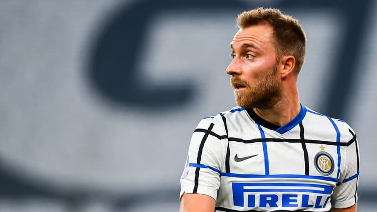 Christian Eriksen is training alone at his former club Christian Eriksen is training alone at his former club