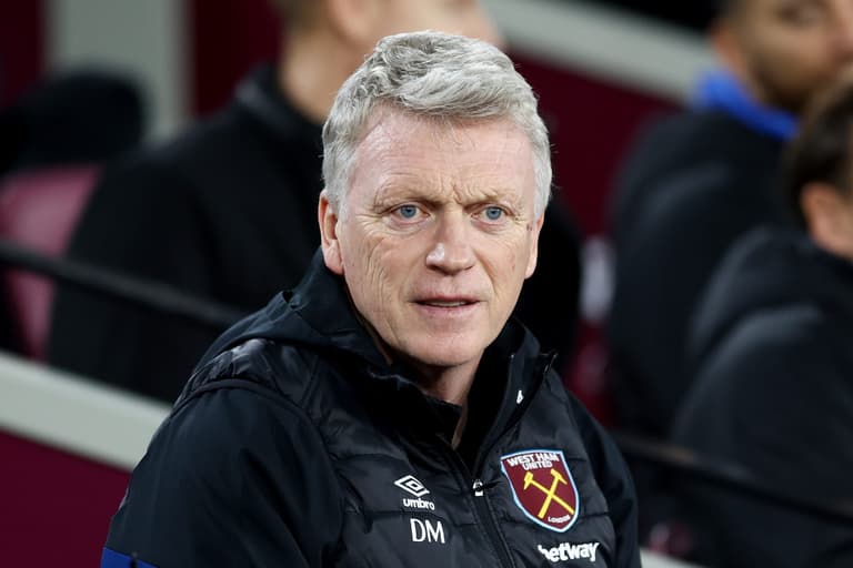 “I’m a big animal lover” – Moyes attempts to justify Zouma selection “I’m a big animal lover” – Moyes attempts to justify Zouma selection