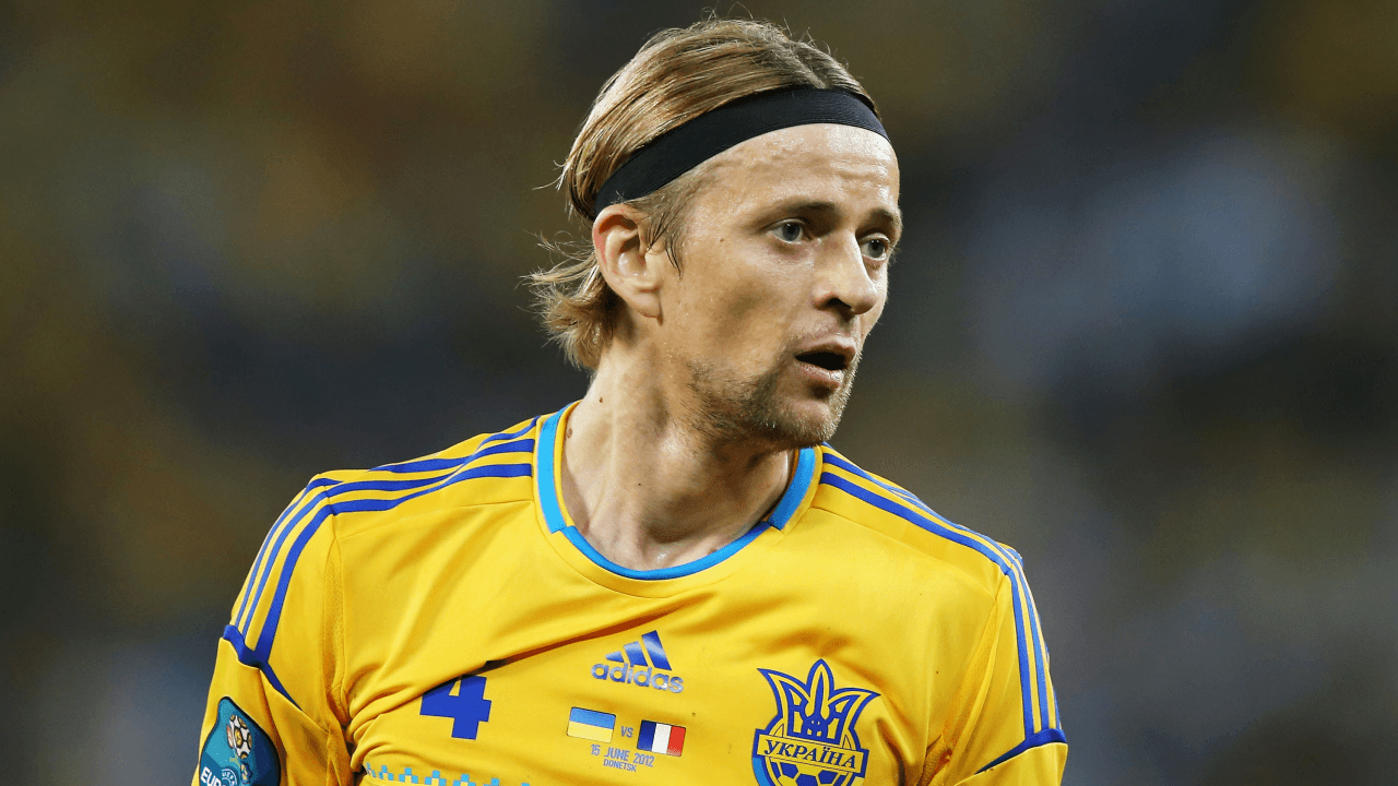 Ukraine strip Anatoliy Tymoshchuk of all awards for silence on Russian invasion