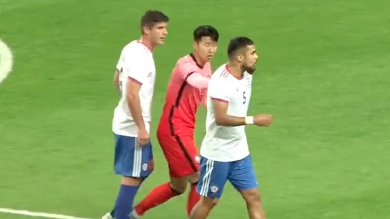 Son Heung-min prevents ‘fight’ between two opponents during Chile win Son Heung-min prevents ‘fight’ between two opponents during Chile win