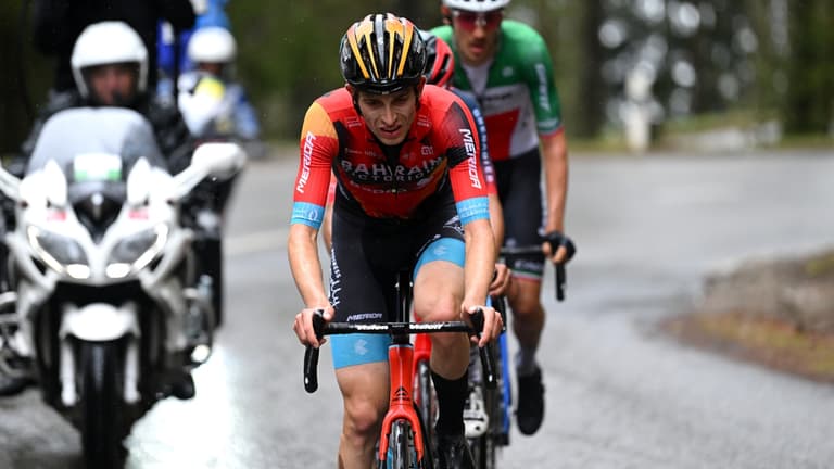Cyclist dies following horror fall during Tour de Suisse Cyclist dies following horror fall during Tour de Suisse