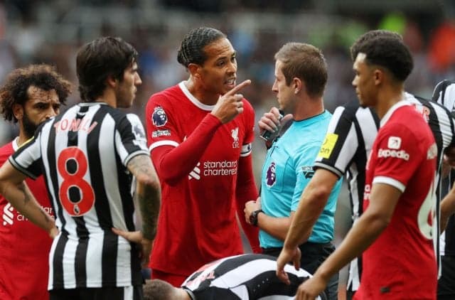 Jamie Carragher and Shay Given butt heads over Virgil van Dijk red card