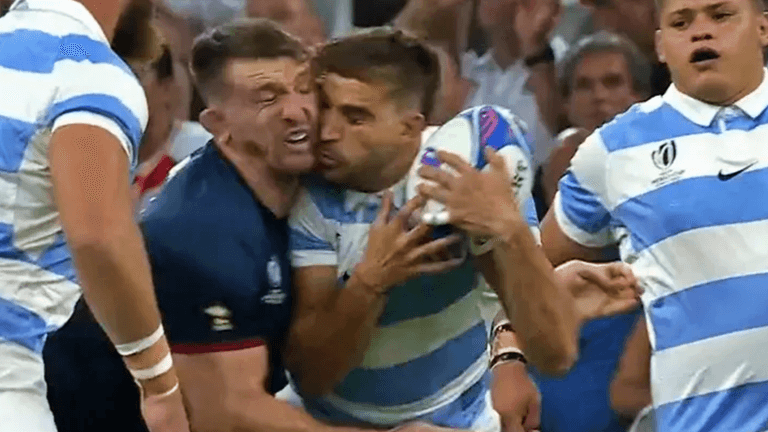 RTÉ panel disagree with Clive Woodward over controversial England red card RTÉ panel disagree with Clive Woodward over controversial England red card