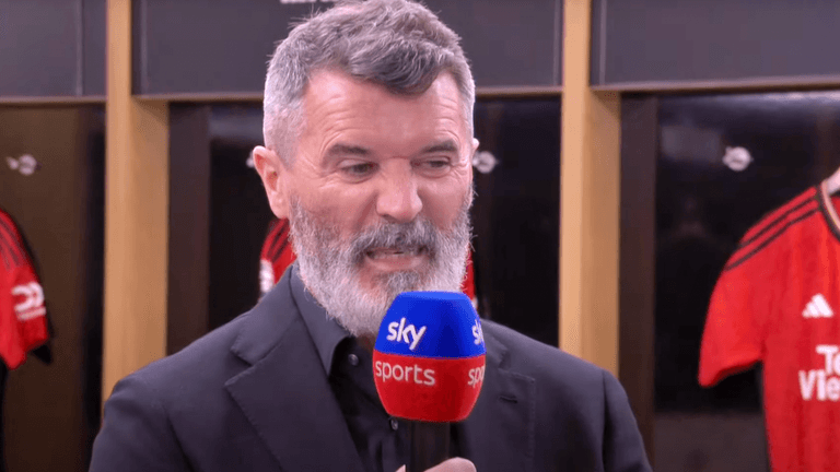 Roy Keane returns to Manchester United dressing room to discuss infamous post-match moment Roy Keane returns to Manchester United dressing room to discuss infamous post-match moment