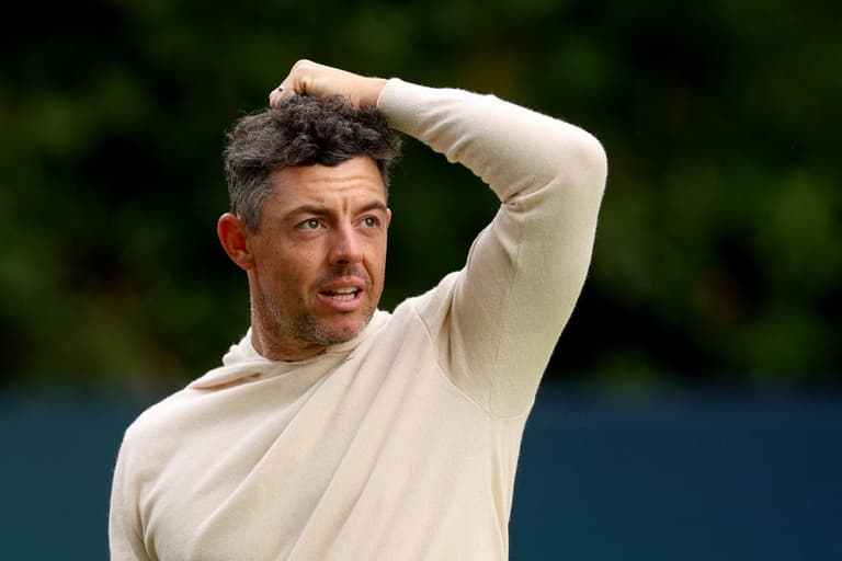 Rory McIlroy’s club head comes off in bizarre moment at BMW PGA Championship Rory McIlroy’s club head comes off in bizarre moment at BMW PGA Championship