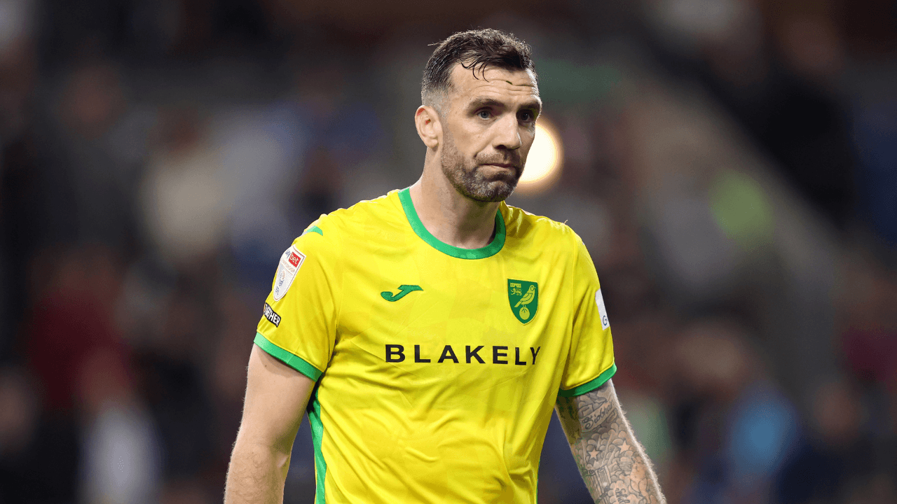Ireland star calls own fans “g**p” and “k**b” in expletive rant