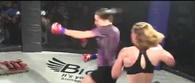 VIDEO: God damn! Women’s MMA bout ends in brutal spinning backfist VIDEO: God damn! Women’s MMA bout ends in brutal spinning backfist