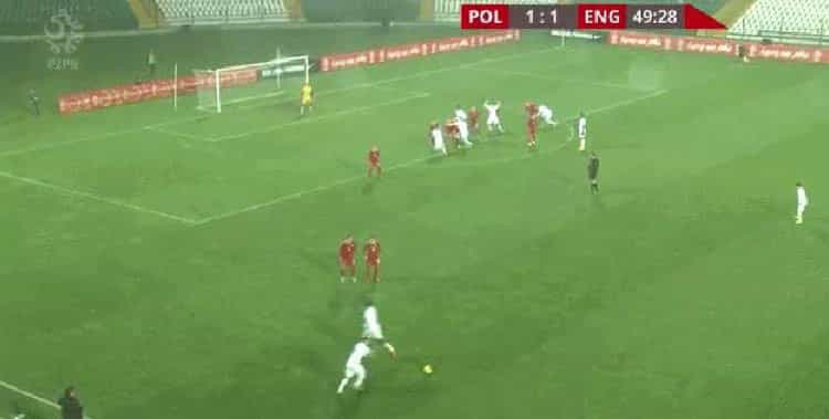 GIF: The flukiest free kick wondergoal you’ll see this side of Saturn GIF: The flukiest free kick wondergoal you’ll see this side of Saturn