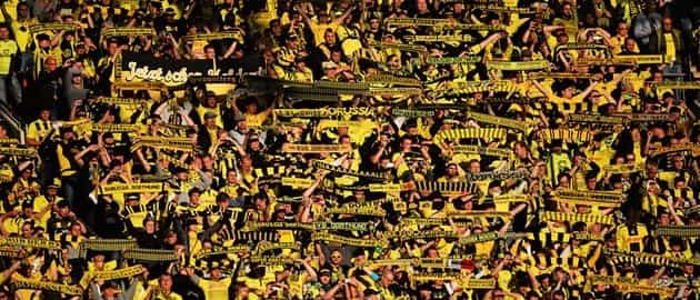 Video of Dortmund fans singing Jingle Bells has us well in the mood for Christmas Video of Dortmund fans singing Jingle Bells has us well in the mood for Christmas