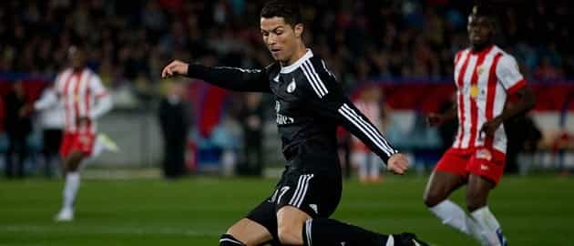 VIDEO: Ronaldo’s bodyguard is having absolutely none of this “fans touching players” nonsense VIDEO: Ronaldo’s bodyguard is having absolutely none of this “fans touching players” nonsense