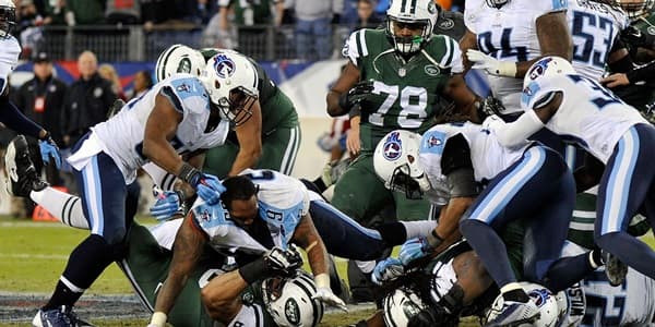 VIDEO: It all kicked off between the Jets and Titans with this mid game brawl VIDEO: It all kicked off between the Jets and Titans with this mid game brawl