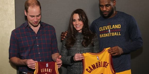 Video: Jersey envy for Prince William as he meets LeBron James in Brooklyn Video: Jersey envy for Prince William as he meets LeBron James in Brooklyn