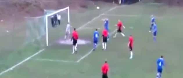 VIDEO: An own goal that will make you feel a whole lot better about yourself VIDEO: An own goal that will make you feel a whole lot better about yourself