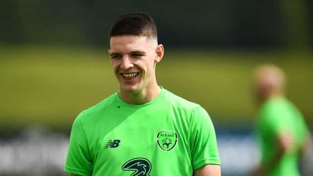 Declan Rice wins FAI young player of the year award Declan Rice wins FAI young player of the year award