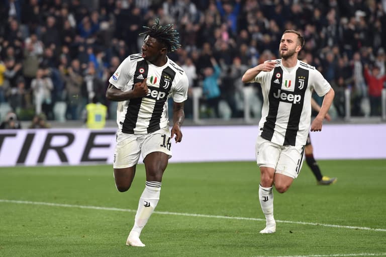 Moise Kean scores the winner for Juve and guess who was first to celebrate with him Moise Kean scores the winner for Juve and guess who was first to celebrate with him