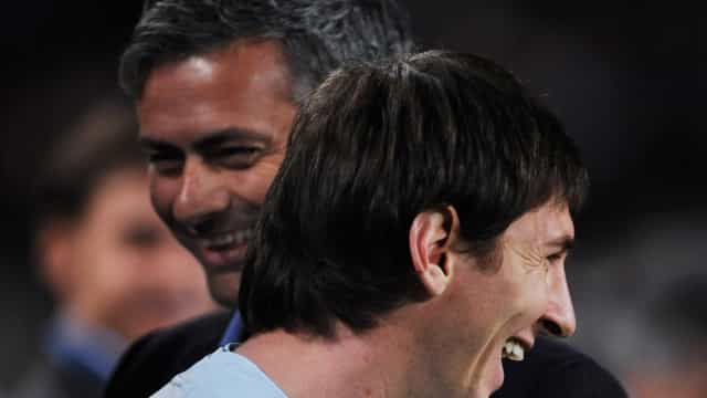 Jose Mourinho explains what Manchester United did wrong with Lionel Messi Jose Mourinho explains what Manchester United did wrong with Lionel Messi