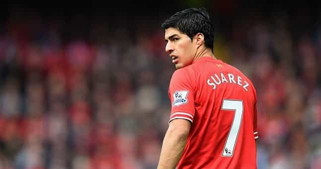 What Carragher and Gerrard told Suarez to stop him going to Arsenal What Carragher and Gerrard told Suarez to stop him going to Arsenal