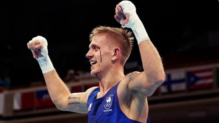 “Be fast, hit first!” – Kurt Walker one win from medal after stunning world champ “Be fast, hit first!” – Kurt Walker one win from medal after stunning world champ