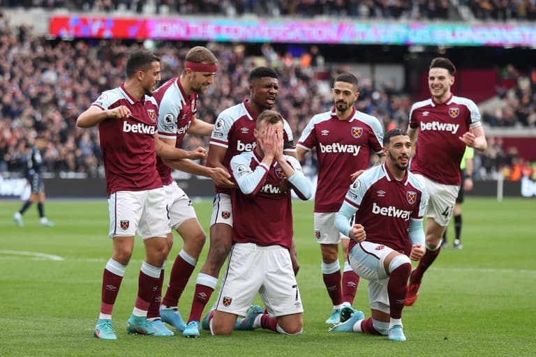 Andriy Yarmolenko breaks down in tears after goal ‘for West Ham and Ukraine’ Andriy Yarmolenko breaks down in tears after goal ‘for West Ham and Ukraine’