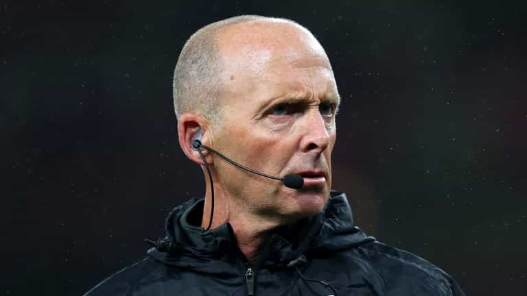 Referee Mike Dean was ‘in awe’ of Roy Keane and Patrick Vieira Referee Mike Dean was ‘in awe’ of Roy Keane and Patrick Vieira