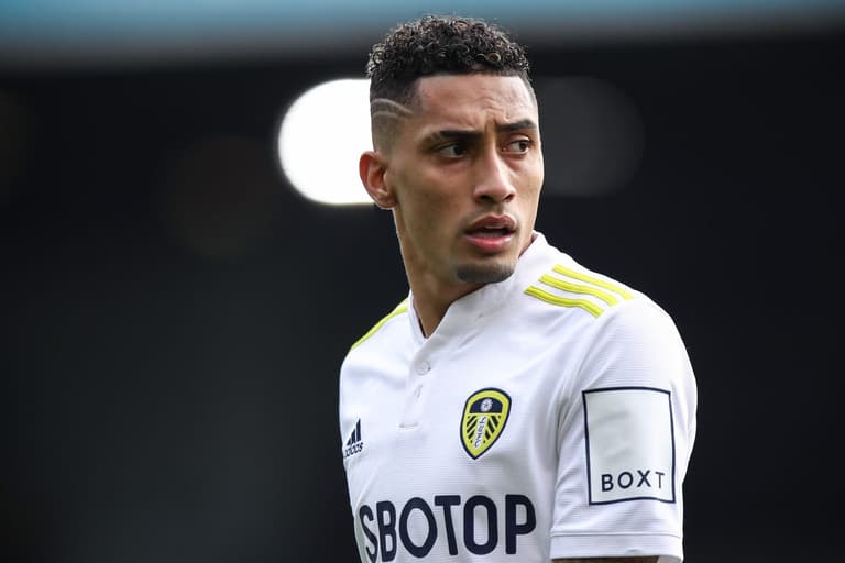 Raphinha sets Barcelona deadline to agree deal with Leeds Raphinha sets Barcelona deadline to agree deal with Leeds