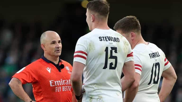 Owen Farrell’s comments picked up on referee microphone after controversial red card Owen Farrell’s comments picked up on referee microphone after controversial red card