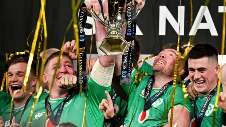 The Six Nations trophy gestures that sum up Peter O’Mahony as captain The Six Nations trophy gestures that sum up Peter O’Mahony as captain